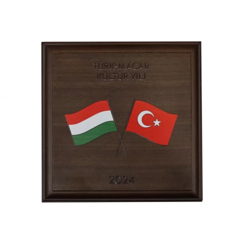 2024 Türk Macar Kültür Yılı Ahşap Kutu